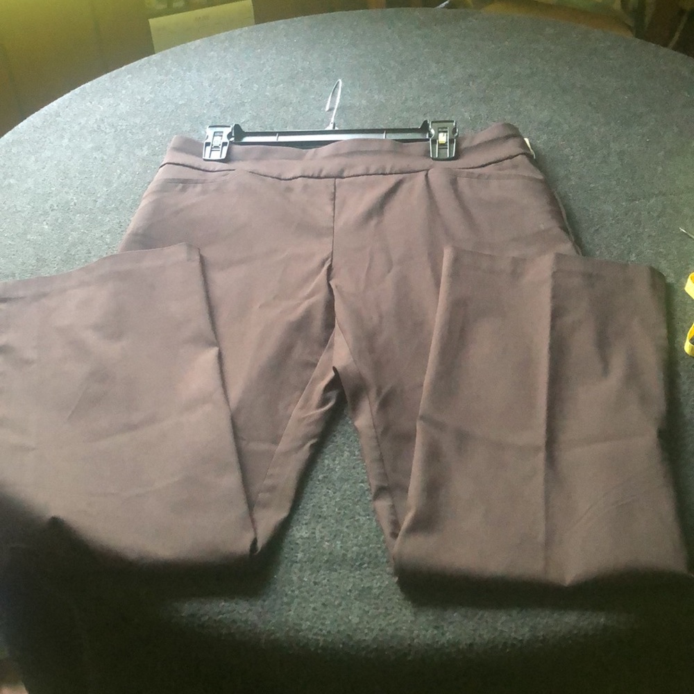 Fabulously Slimming Perfect Stretch By Chico’s size 1.5 Pants - Picture 7 of 9